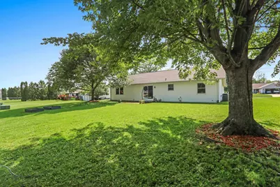 300 Rosemary Drive, Pulaski, WI 54162 - Photo 7