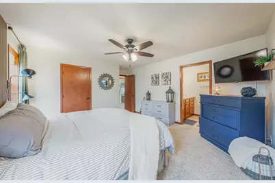 2315 Meadow Flower Court, Neenah, WI 54956 - Photo 23