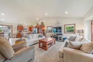 2315 Meadow Flower Ct, Neenah, WI 54956 - Photo 5