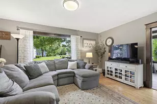 1115 Hewitt St, Neenah, WI 54956 - Photo 3
