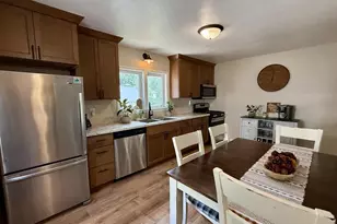 130 Maria Ln, Fond du Lac, WI 54935 - Photo 11