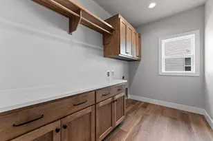 1430 Divinity Dr, De Pere, WI 54115 - Photo 21