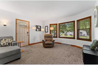 314 S Huron Street, De Pere, WI 54115 - Photo 5