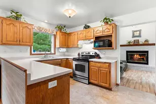 6383 Kelly Jo Dr, Abrams, WI 54101 - Photo 9