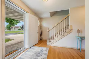 2767 Oakwood Cir, Oshkosh, WI 54904 - Photo 3