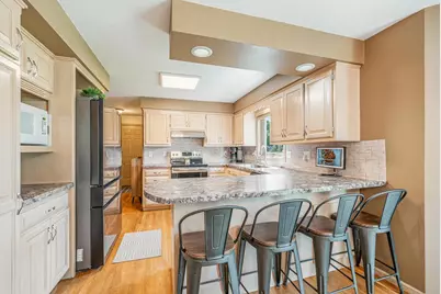 2767 Oakwood Circle, Oshkosh, WI 54904 - Photo 11