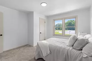 1734 Oakridge Pl, Neenah, WI 54956 - Photo 19