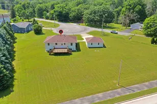 1734 Oakridge Pl, Neenah, WI 54956 - Photo 37