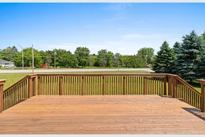 1734 Oakridge Place, Neenah, WI 54956 - Photo 31