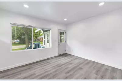 1465 Cedar Street, Green Bay, WI 54302 - Photo 5