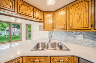 46 Kensington Ct, Appleton, WI 54915 - Photo 7