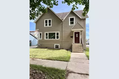 140 Hamilton Place, Fond du Lac, WI 54935 - Photo 1