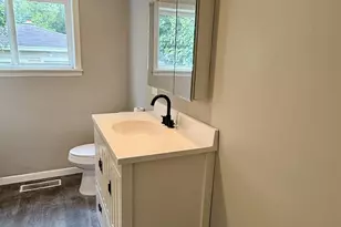 140 Hamilton Pl, Fond du Lac, WI 54935 - Photo 3