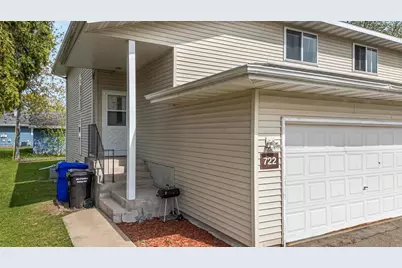 722 N Hawthorne Drive, Appleton, WI 54915 - Photo 1