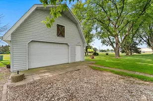 3024 Finger Rd, Green Bay, WI 54311 - Photo 11