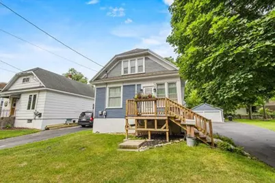 17 S Geneva Avenue, Sturgeon Bay, WI 54235 - Photo 1