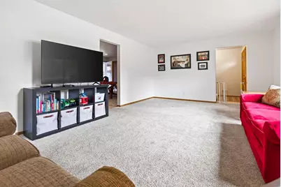 2001 N Douglas Street, Appleton, WI 54914 - Photo 9