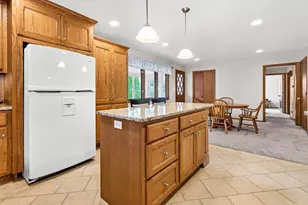 2001 N Douglas St, Appleton, WI 54914 - Photo 13