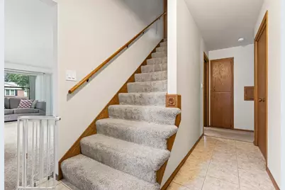 2001 N Douglas Street, Appleton, WI 54914 - Photo 5