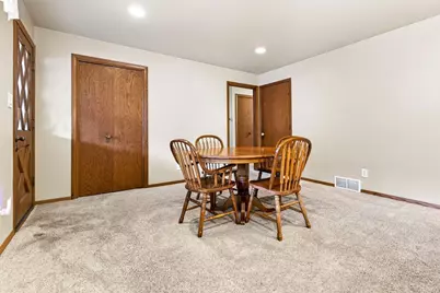 2001 N Douglas Street, Appleton, WI 54914 - Photo 15