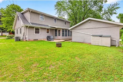 2001 N Douglas Street, Appleton, WI 54914 - Photo 43