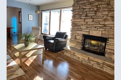 2627 Oakcrest Drive, Neenah, WI 54956 - Photo 3