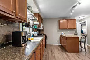 594 Linda Ct, Kaukauna, WI 54130 - Photo 7