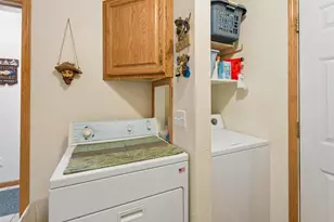 1123 Stillmeadow Ln, Menasha, WI 54952 - Photo 25