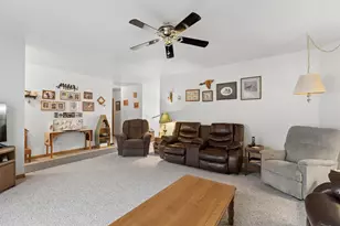 1123 Stillmeadow Ln, Menasha, WI 54952 - Photo 3