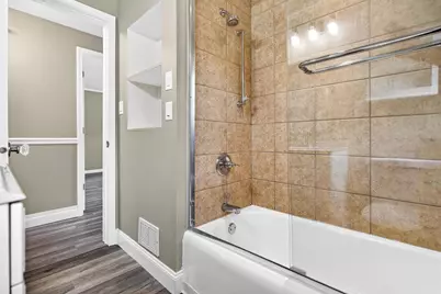 1029 Langlade Avenue, Green Bay, WI 54304 - Photo 19