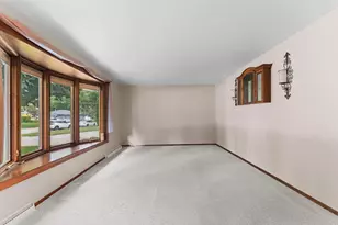 2536 Delwood Dr, Green Bay, WI 54302 - Photo 5