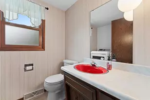 2536 Delwood Dr, Green Bay, WI 54302 - Photo 17