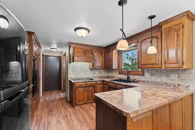 2536 Delwood Drive, Green Bay, WI 54302 - Photo 11