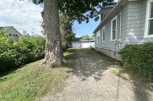 312 E Franklin Ave, Neenah, WI 54956 - Photo 3