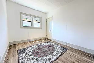 417 W 17th Ave, Oshkosh, WI 54902 - Photo 13
