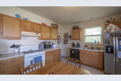 208 W Jackson Street, Ripon, WI 54971 - Photo 5
