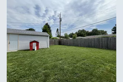 7737 10th Avenue, Kenosha, WI 53143 - Photo 3