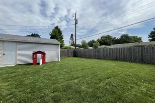 7737 10th Ave, Kenosha, WI 53143 - Photo 3