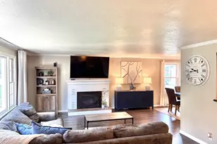 513 E Lindbergh St, Appleton, WI 54911 - Photo 9