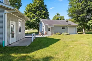 420 Smith Ave, Oconto, WI 54153 - Photo 9