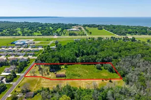 N8801 S Coop Rd, Menasha, WI 54952 - Photo 3