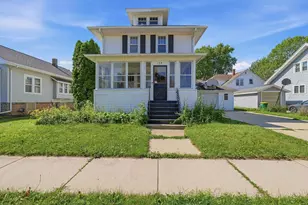 154 E 11th St, Fond du Lac, WI 54935 - Photo 1