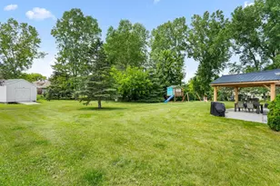 3137 Hartford Ct, Suamico, WI 54313 - Photo 41