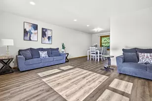 1235 S Westhaven Dr, Oshkosh, WI 54904 - Photo 7
