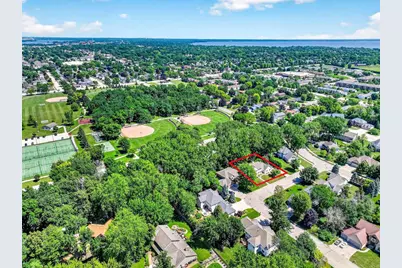 2415 Maple Grove Drive, Neenah, WI 54956 - Photo 55