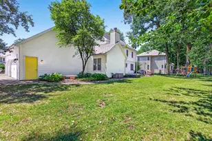 2415 Maple Grove Dr, Neenah, WI 54956 - Photo 51