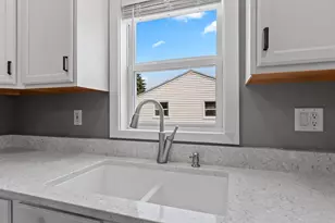 424 Memory Ct, Green Bay, WI 54301 - Photo 13