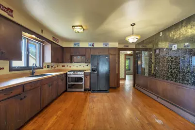 838 10th Avenue, Green Bay, WI 54304 - Photo 3