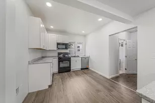172 N Main St, Clintonville, WI 54929 - Photo 9