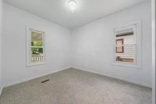 172 N Main St, Clintonville, WI 54929 - Photo 19